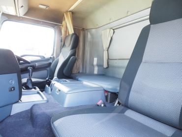 日野 グランドプロフィア ウイング車 大型 BDG-FW1EYYG 年式 H20 [写真33]