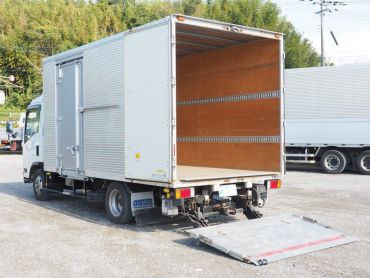 いすゞ エルフ バン車 小型 TRG-NPR85AN 年式 H29 [写真21]