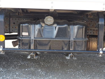 いすゞ エルフ バン車 小型 TRG-NPR85AN 年式 H29 [写真09]