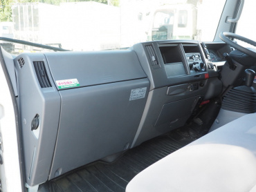 いすゞ エルフ バン車 小型 TRG-NPR85AN 年式 H29 [写真30]