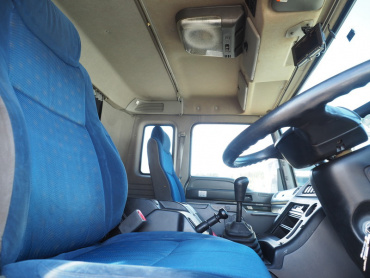 いすゞ ギガ ウイング車 大型 QKG-CYJ77A 年式 H24 [写真32]