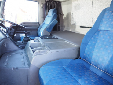 いすゞ ギガ ウイング車 大型 QKG-CYJ77A 年式 H26 [写真37]