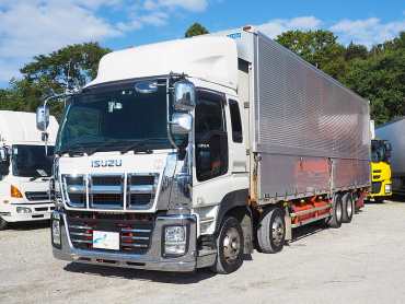 いすゞ ギガ ウイング車 大型 QKG-CYJ77A 年式 H26 [写真01]