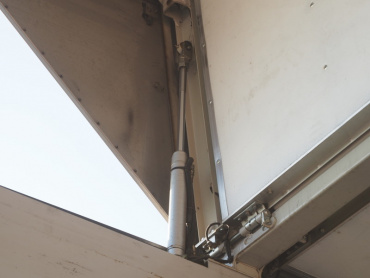 三菱ふそう スーパーグレート ウイング車 大型 QKG-FS55VZ 年式 H24 [写真18]