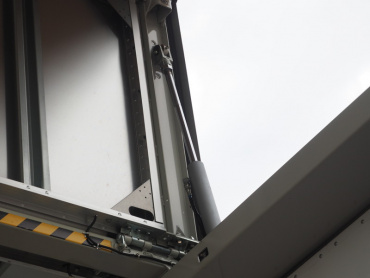 いすゞ ギガ ウイング車 大型 QKG-CYJ77A 年式 H26 [写真20]