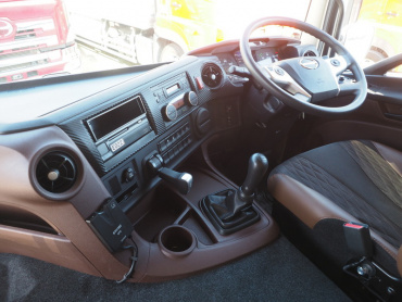 日野 グランドプロフィア ウイング車 大型 2PG-FW1AHG 年式 R1 [写真32]