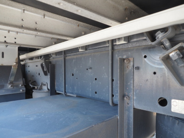 いすゞ ギガ ウイング車 大型 LKG-CYJ77A 年式 H23 [写真44]