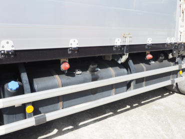 いすゞ ギガ ウイング車 大型 LKG-CYJ77A 年式 H23 [写真14]