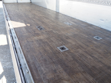 いすゞ ギガ ウイング車 大型 LKG-CYJ77A 年式 H23 [写真21]