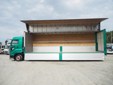 いすゞ ギガ ウイング車 大型 QKG-CYJ77B 年式 H28 [写真18]