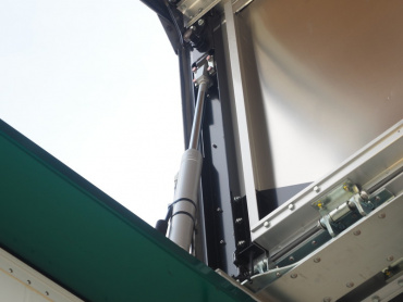 いすゞ ギガ ウイング車 大型 QKG-CYJ77B 年式 H28 [写真13]