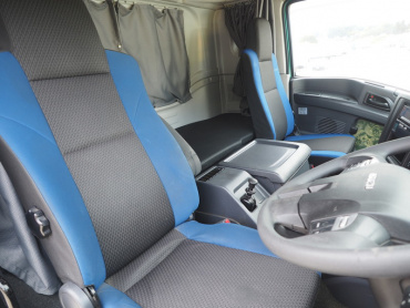 いすゞ ギガ ウイング車 大型 QKG-CYJ77B 年式 H28 [写真31]