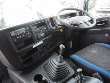 いすゞ ギガ ウイング車 大型 QKG-CYJ77B 年式 H28 [写真33]