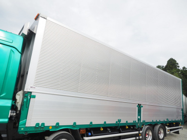 いすゞ ギガ ウイング車 大型 QKG-CYJ77B 年式 H28 [写真16]