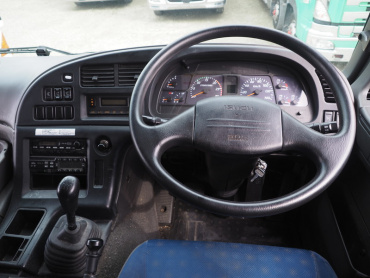 いすゞ ギガ ウイング車 大型 QKG-CYJ77A 年式 H26 [写真32]