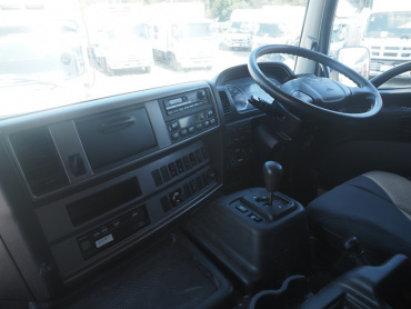 日野 グランドプロフィア ウイング車 大型 QKG-FW1AXBG 年式 H25 [写真31]