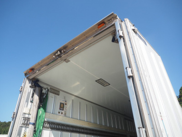 日野 レンジャー 冷凍バン 中型 TKG-FC9JKAG 年式 H26 [写真18]