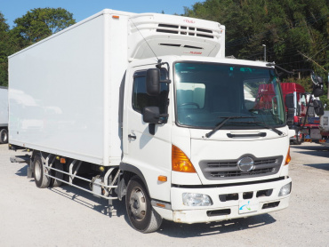 日野 レンジャー 冷凍バン 中型 TKG-FC9JKAG 年式 H26 [写真04]