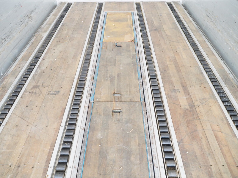 いすゞ ギガ ウイング車 大型 PKG-CYJ77W8 年式 H20[写真29]