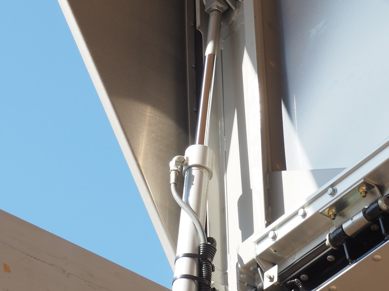 いすゞ フォワード ウイング車 中型 TKG-FRR90T2 年式 H26[写真22]