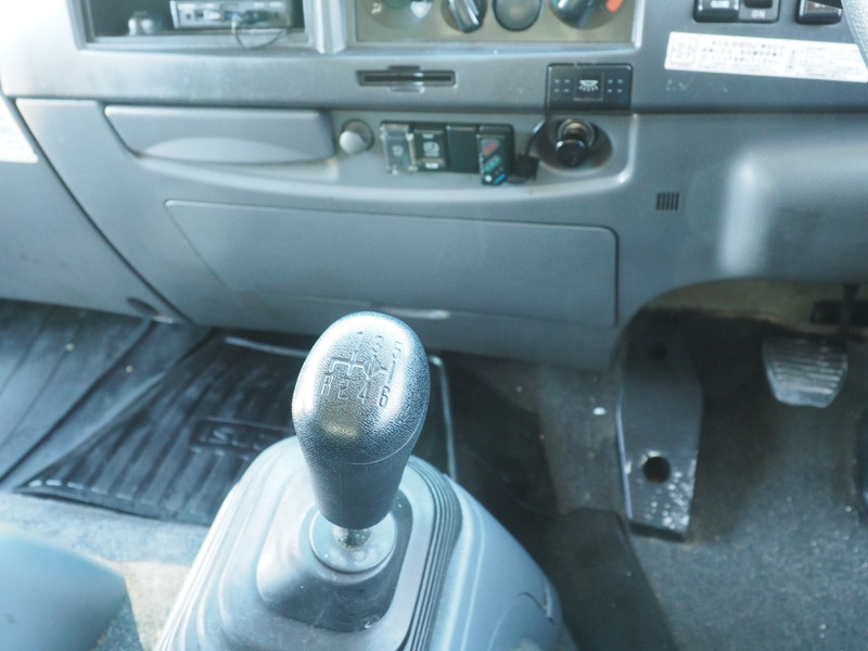 いすゞ フォワード ウイング車 中型 TKG-FRR90T2 年式 H26[写真37]