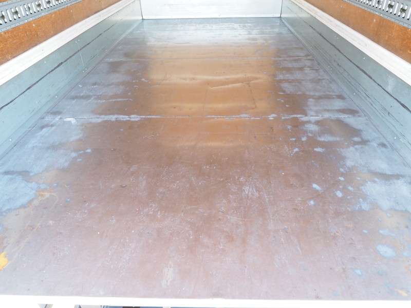 いすゞ エルフ バン車 小型 BDG-NPR85AN 年式 H19[写真17]