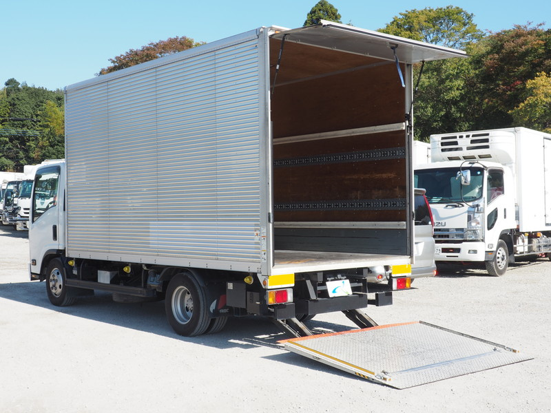 いすゞ エルフ バン車 小型 BDG-NPR85AN 年式 H19[写真25]