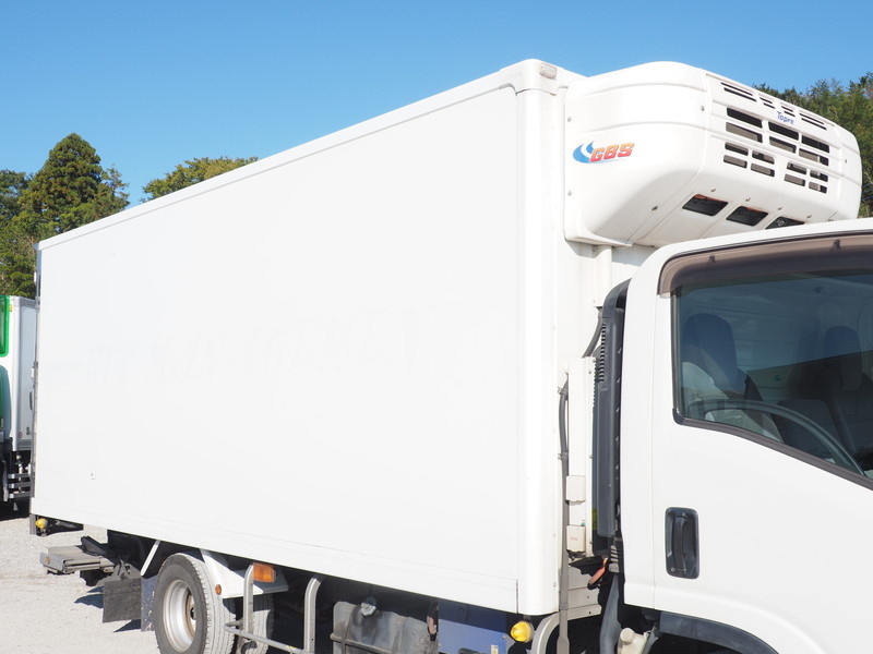 いすゞ エルフ 冷凍バン 小型 TRG-NPR85AN 年式 H28[写真09]