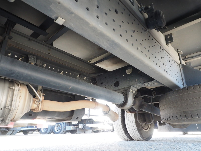 いすゞ エルフ 冷凍バン 小型 TRG-NPR85AN 年式 H28[写真44]