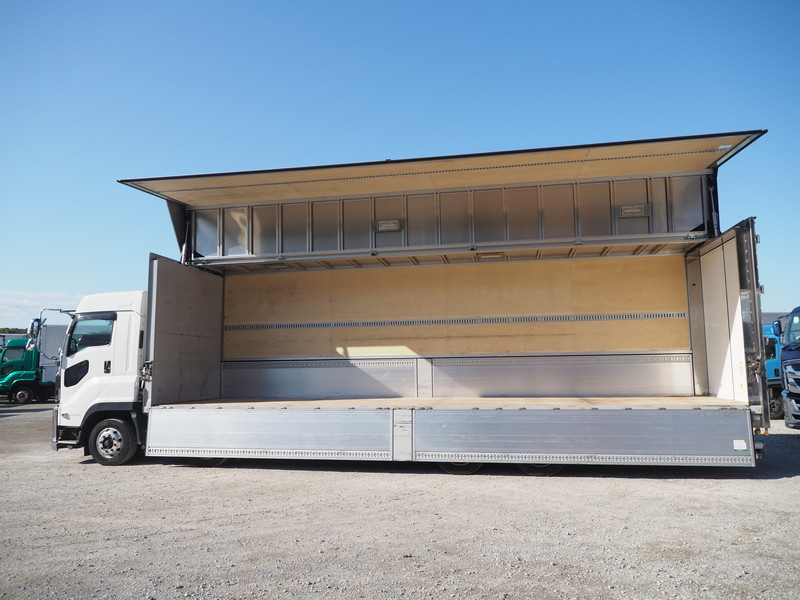 いすゞ ギガ ウイング車 大型 2PG-CYJ77C 年式 H30[写真19]