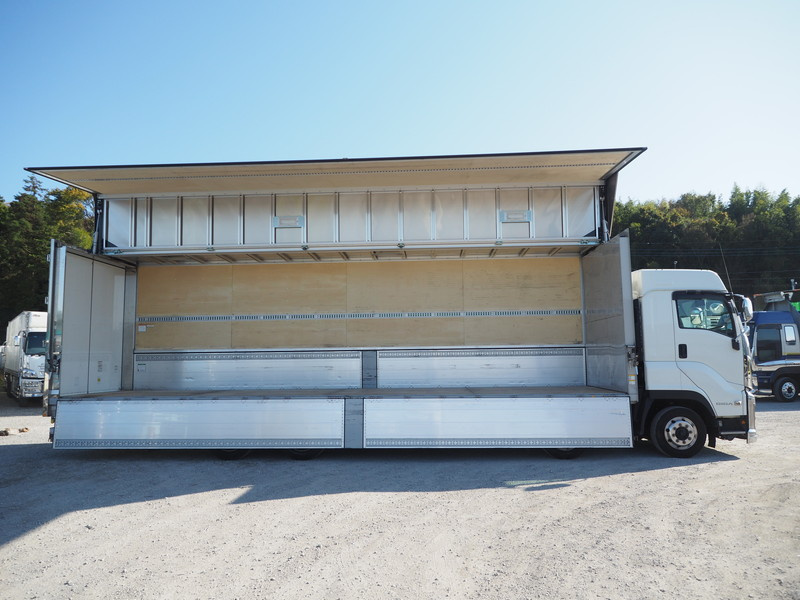 いすゞ ギガ ウイング車 大型 2PG-CYJ77C 年式 H30[写真14]