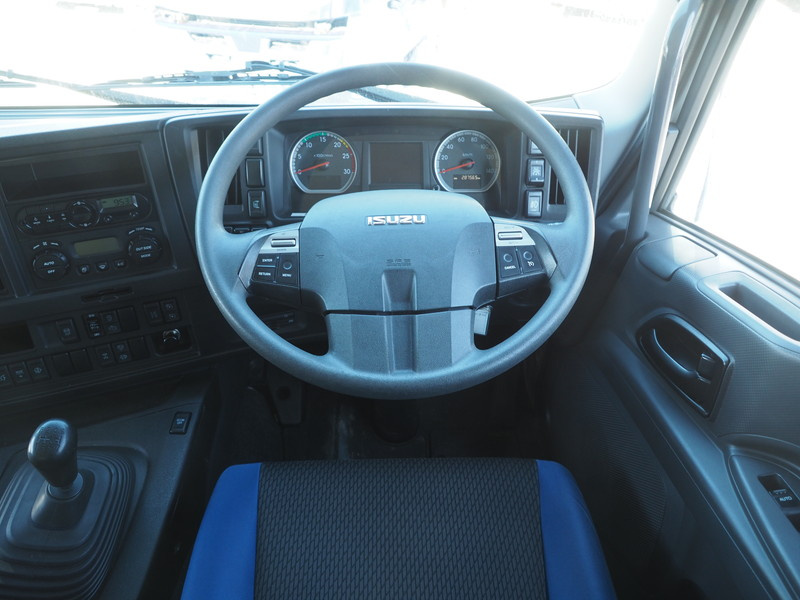 いすゞ ギガ ウイング車 大型 2PG-CYJ77C 年式 H30[写真40]