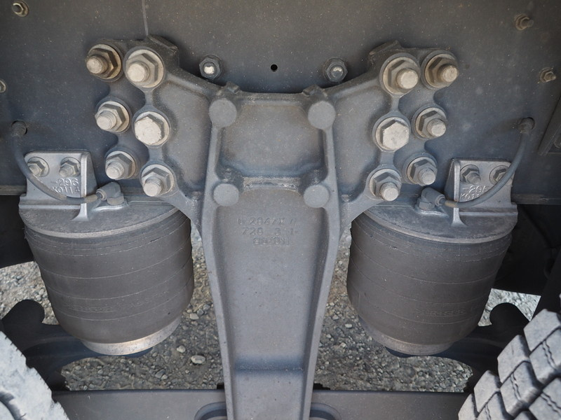 いすゞ ギガ ウイング車 大型 2PG-CYJ77C 年式 H30[写真53]