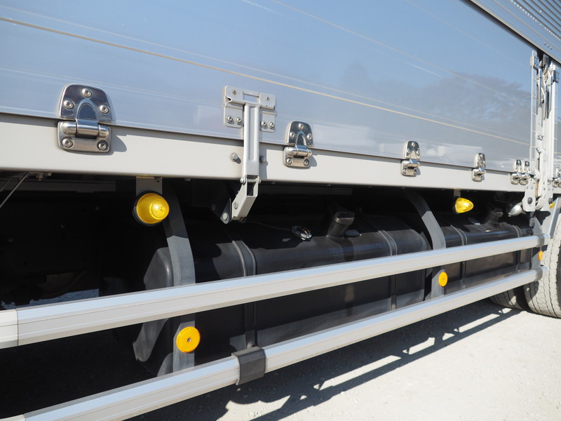 いすゞ ギガ ウイング車 大型 2PG-CYJ77C 年式 H30[写真18]