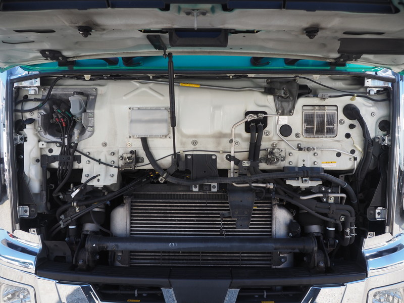 いすゞ ギガ ウイング車 大型 QKG-CYJ77B 年式 H28[写真47]