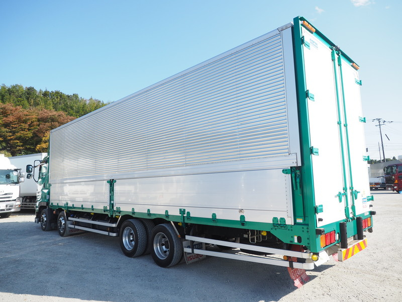 いすゞ ギガ ウイング車 大型 QKG-CYJ77B 年式 H28[写真07]