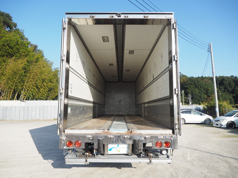 いすゞ ギガ ウイング車 大型 PKG-CYJ77W8 年式 H20[写真26]