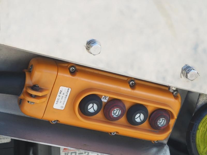 いすゞ ギガ ウイング車 大型 PKG-CYJ77W8 年式 H20[写真32]