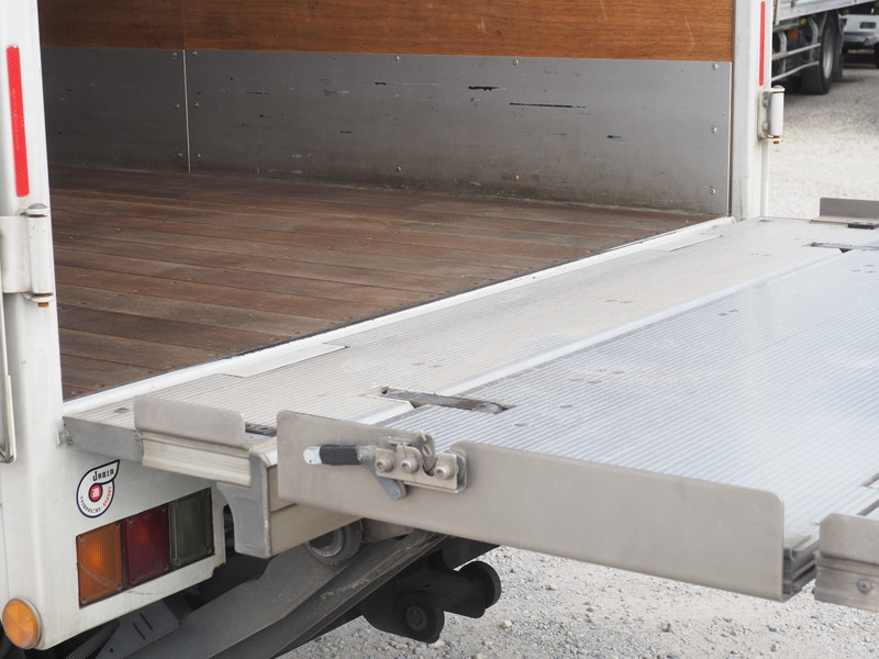 日野 デュトロ バン車 小型 TKG-XZU655M 年式 H28[写真23]