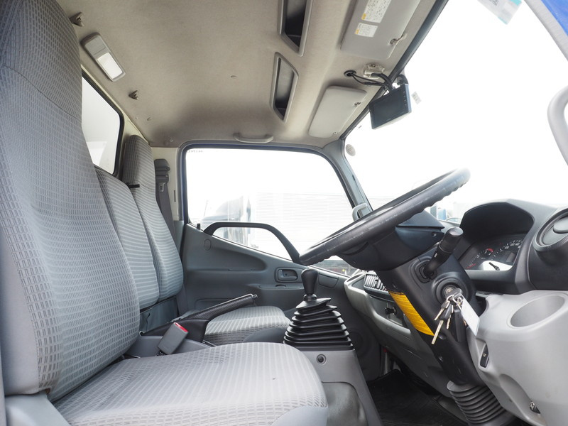 日野 デュトロ バン車 小型 TKG-XZU655M 年式 H28[写真26]