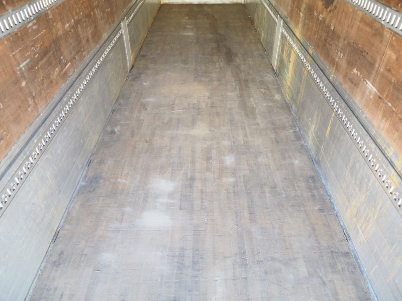 いすゞ ギガ ウイング車 大型 PDG-CYJ77W8 年式 H20[写真26]