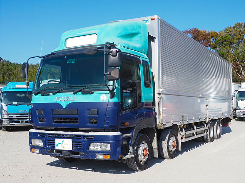 いすゞ ギガ ウイング車 大型 PDG-CYJ77W8 年式 H20[写真01]