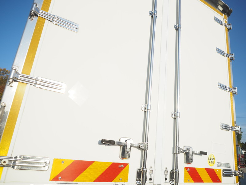 日野 グランドプロフィア 冷凍バン 大型 QKG-FW1EXBJ 年式 H26[写真08]