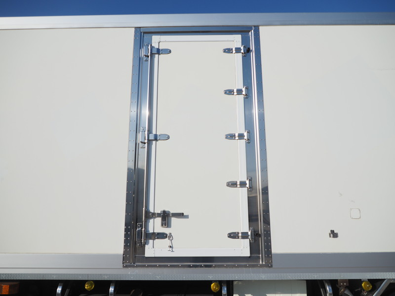 日野 グランドプロフィア 冷凍バン 大型 QKG-FW1EXBJ 年式 H26[写真14]