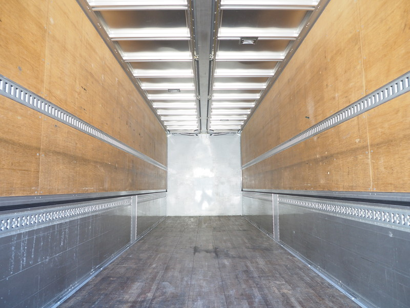 いすゞ ギガ ウイング車 大型 QKG-CYJ77A 年式 H26[写真24]