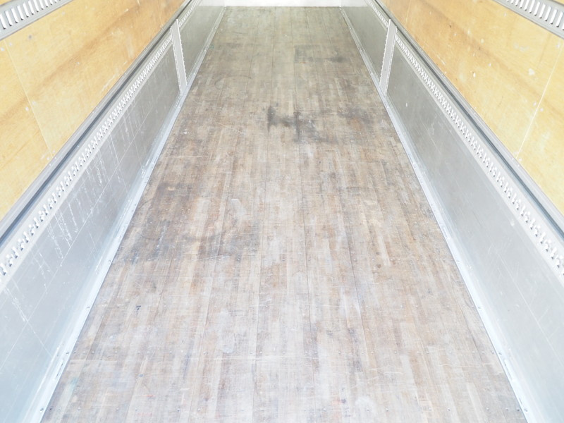 いすゞ ギガ ウイング車 大型 QKG-CYJ77A 年式 H26[写真25]