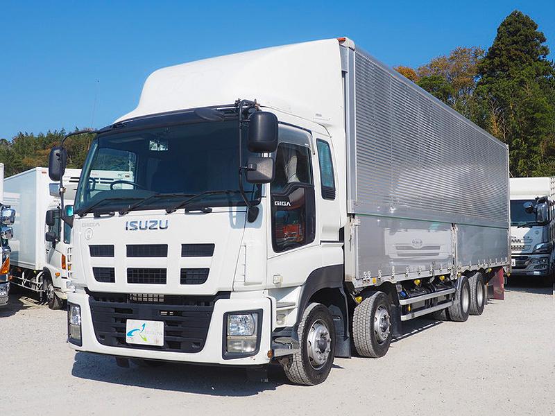 いすゞ ギガ ウイング車 大型 QKG-CYJ77A 年式 H26[写真01]