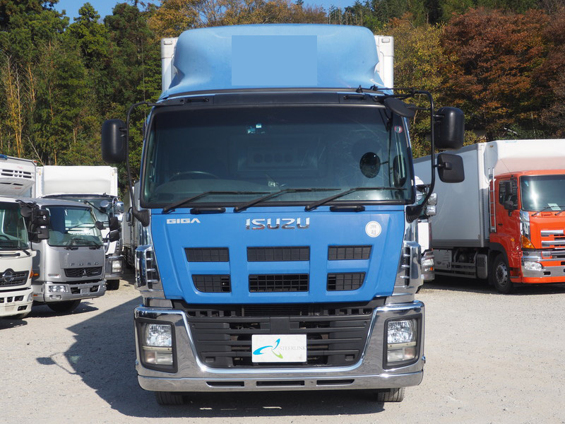 いすゞ ギガ 冷凍バン 大型 QKG-CYL77A 年式 H25[写真04]