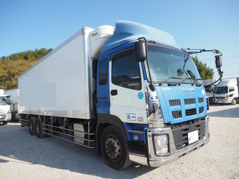 いすゞ ギガ 冷凍バン 大型 QKG-CYL77A 年式 H25[写真05]