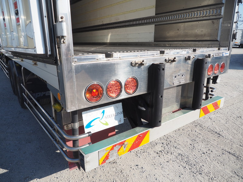 いすゞ ギガ 冷凍バン 大型 QKG-CYL77A 年式 H25[写真22]